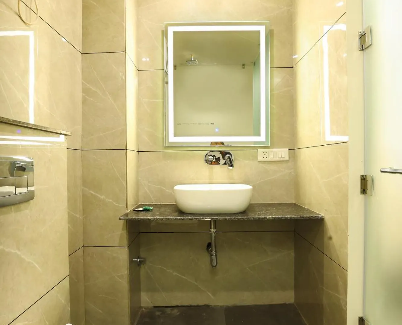 Opo Hotels D'Or New Delhi