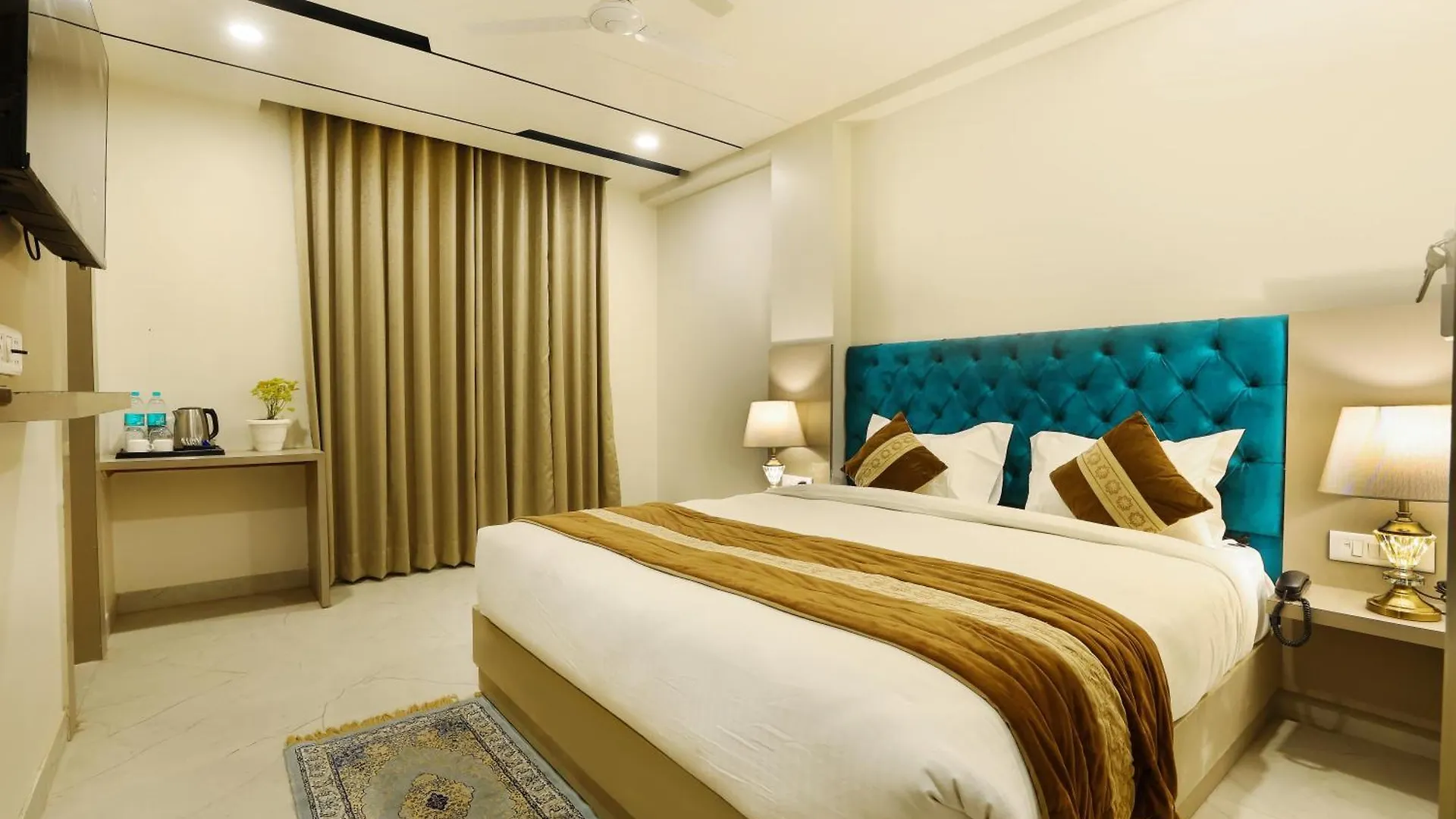 Opo Hotels D'Or New Delhi