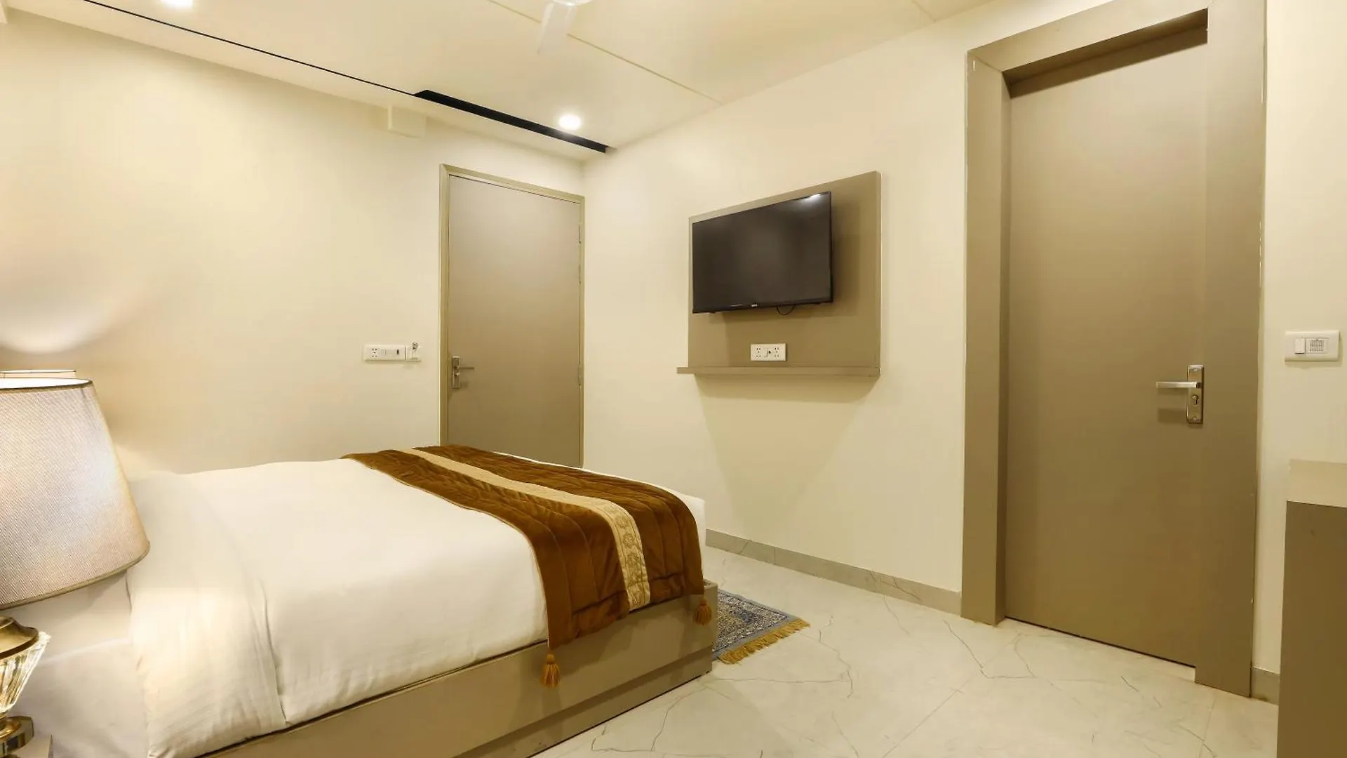 Opo Hotels D'Or New Delhi