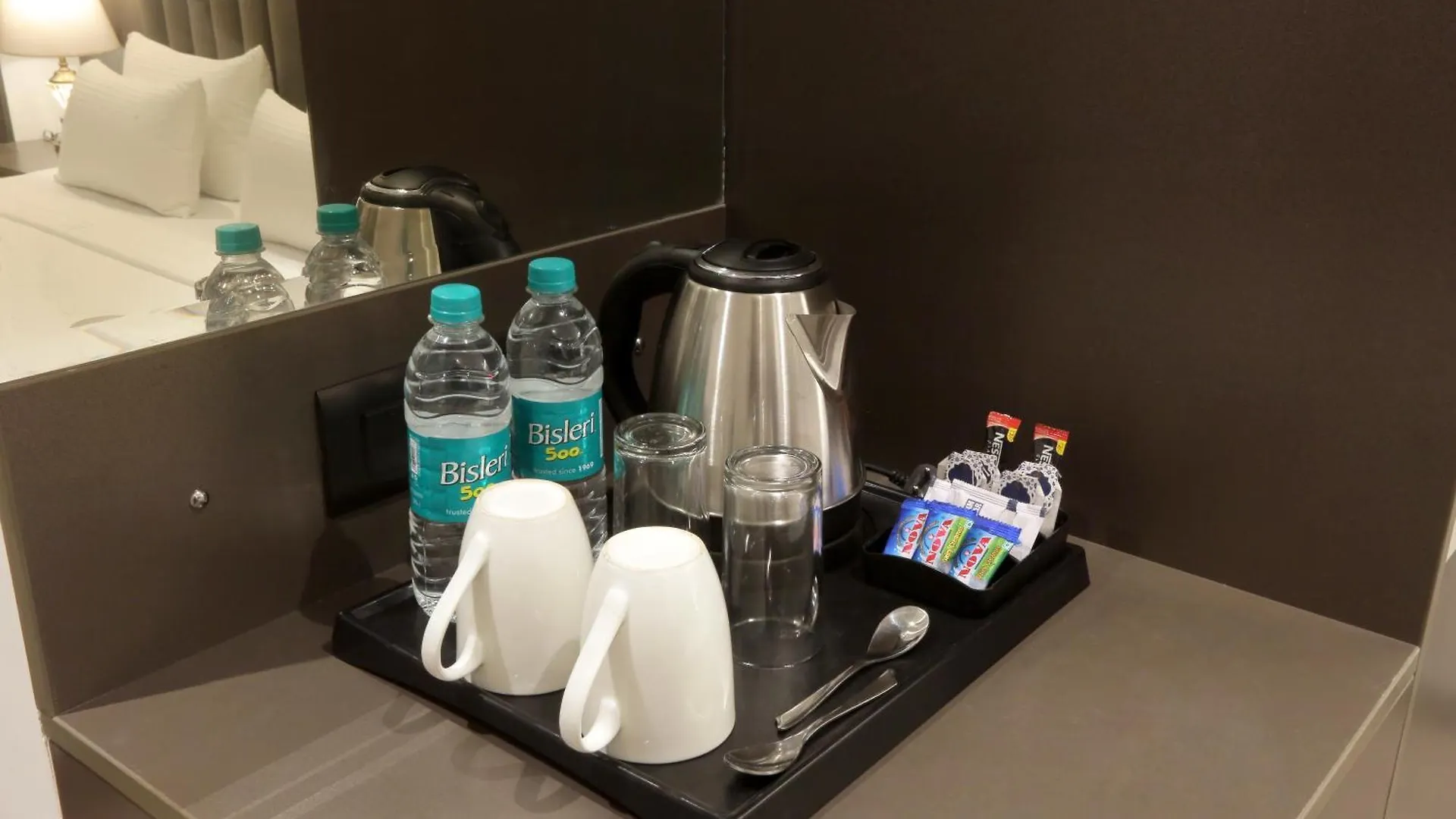 Opo Hotels D'Or New Delhi 3*,  India