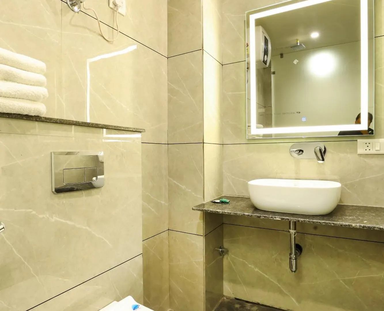 Opo Hotels D'Or Nowe Delhi