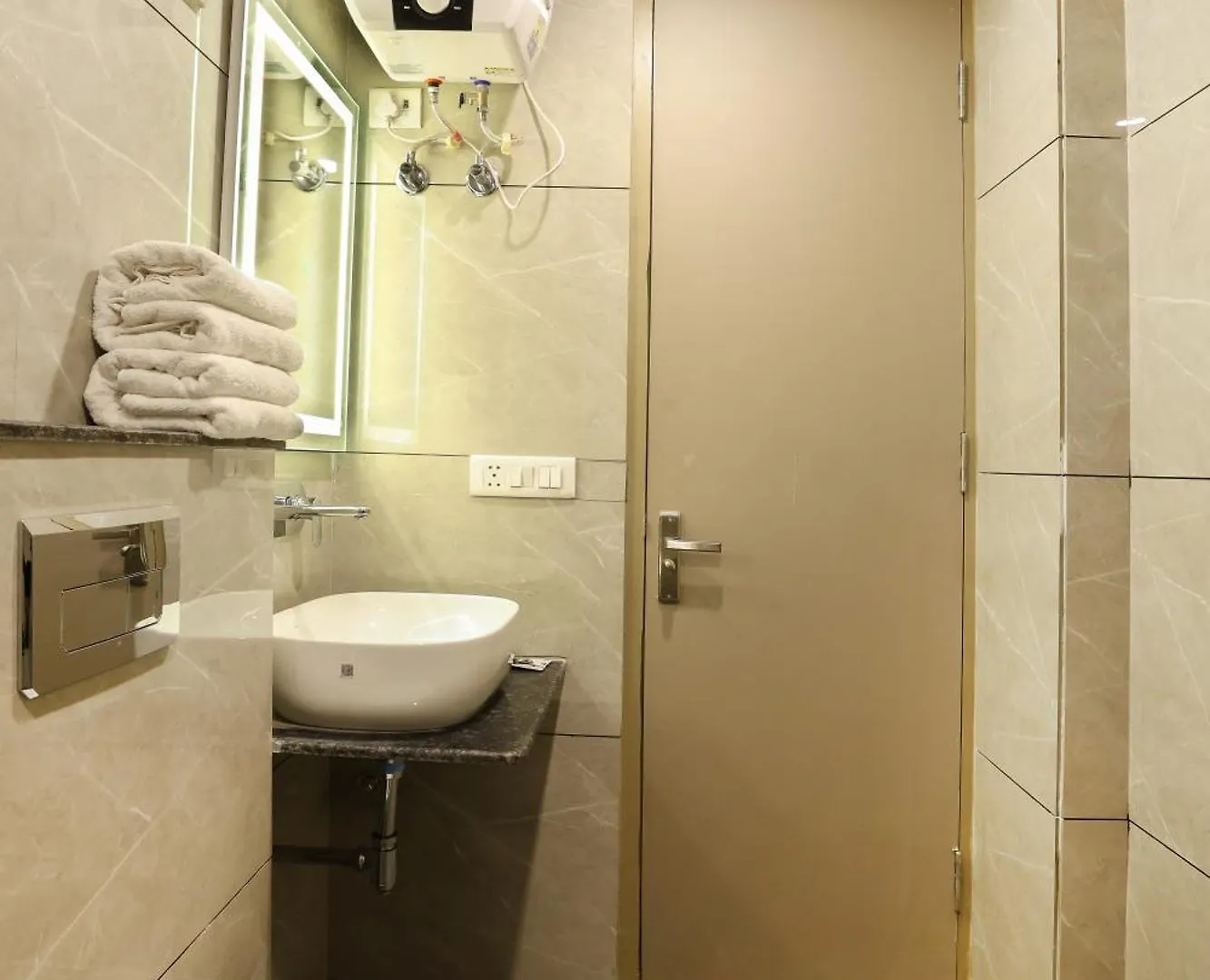 Opo Hotels D'Or Nowe Delhi 3*,