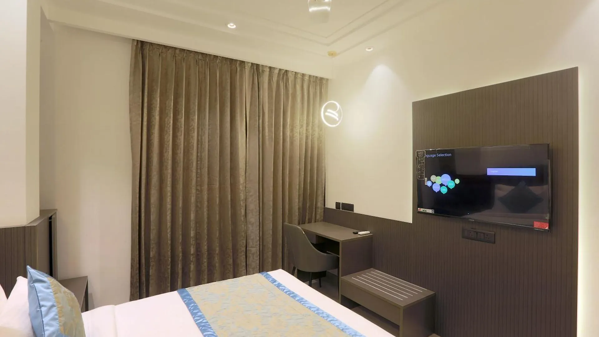 Opo Hotels D'Or Nowe Delhi 3*,